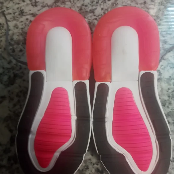 Nike Kids Air Max 270 Gray and Pink Athletic Shoes Size 12C (Like New) - Picture 3 of 6